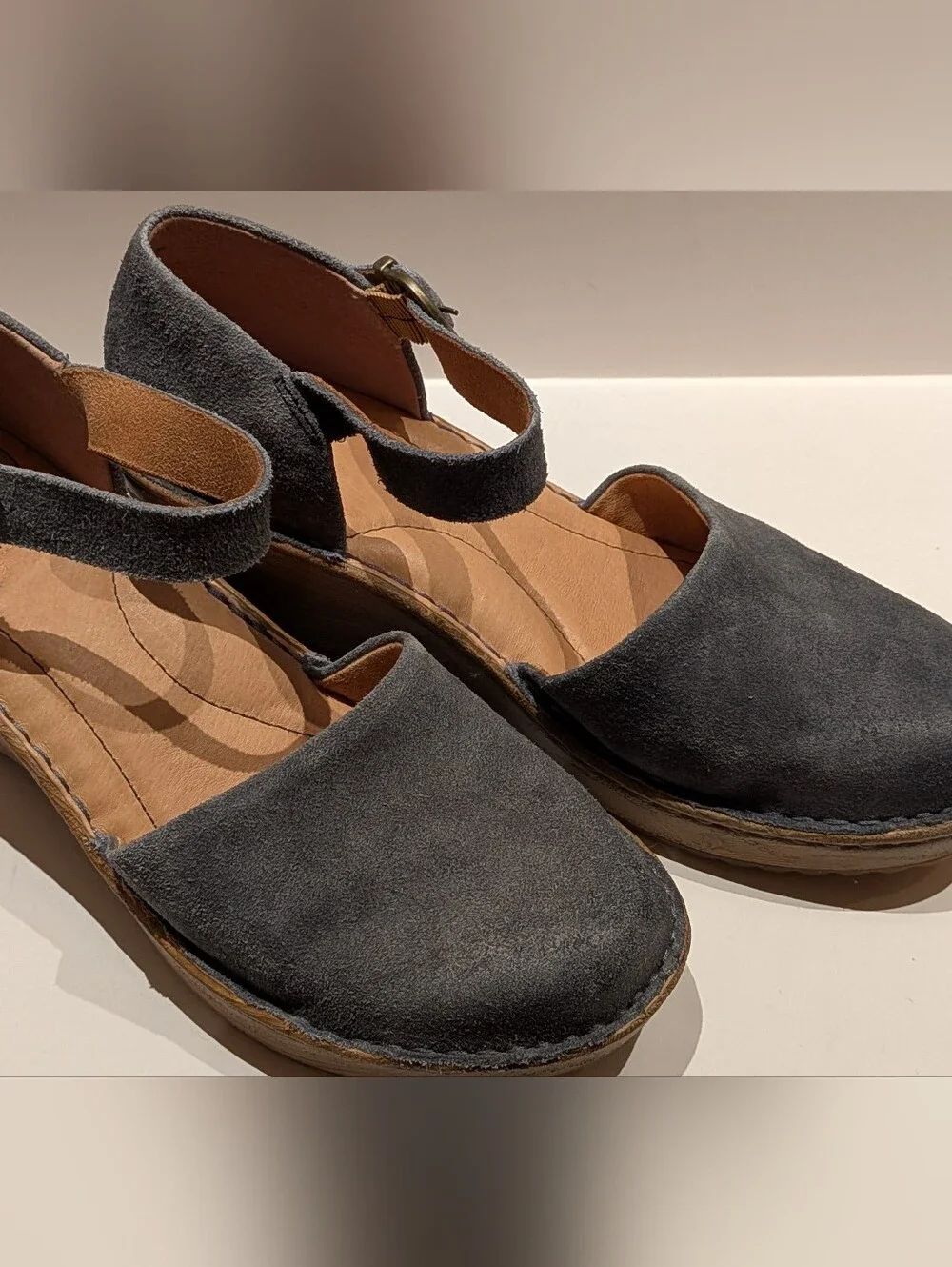 Born Women's Dusty Blue Suede Mary Jane 